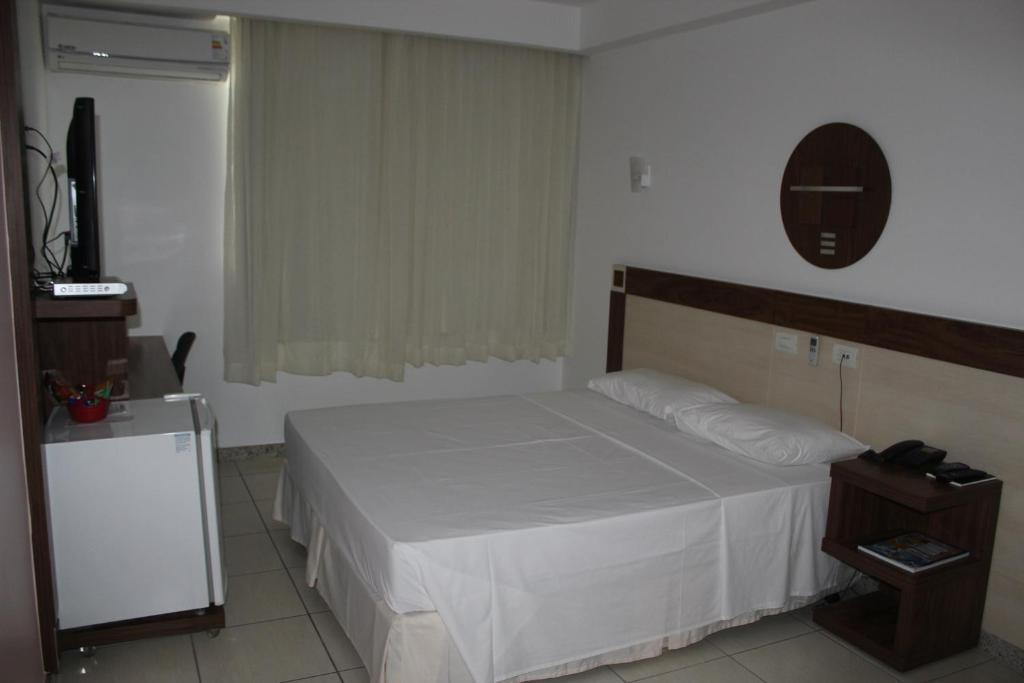 Pratti Hotel Linhares Bagian luar foto