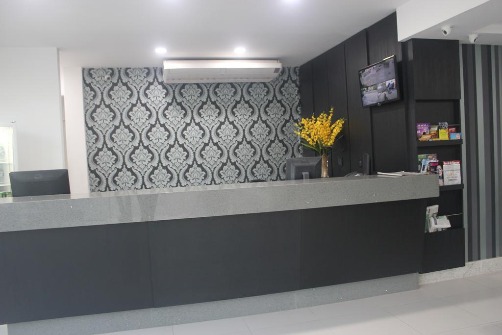 Pratti Hotel Linhares Bagian luar foto
