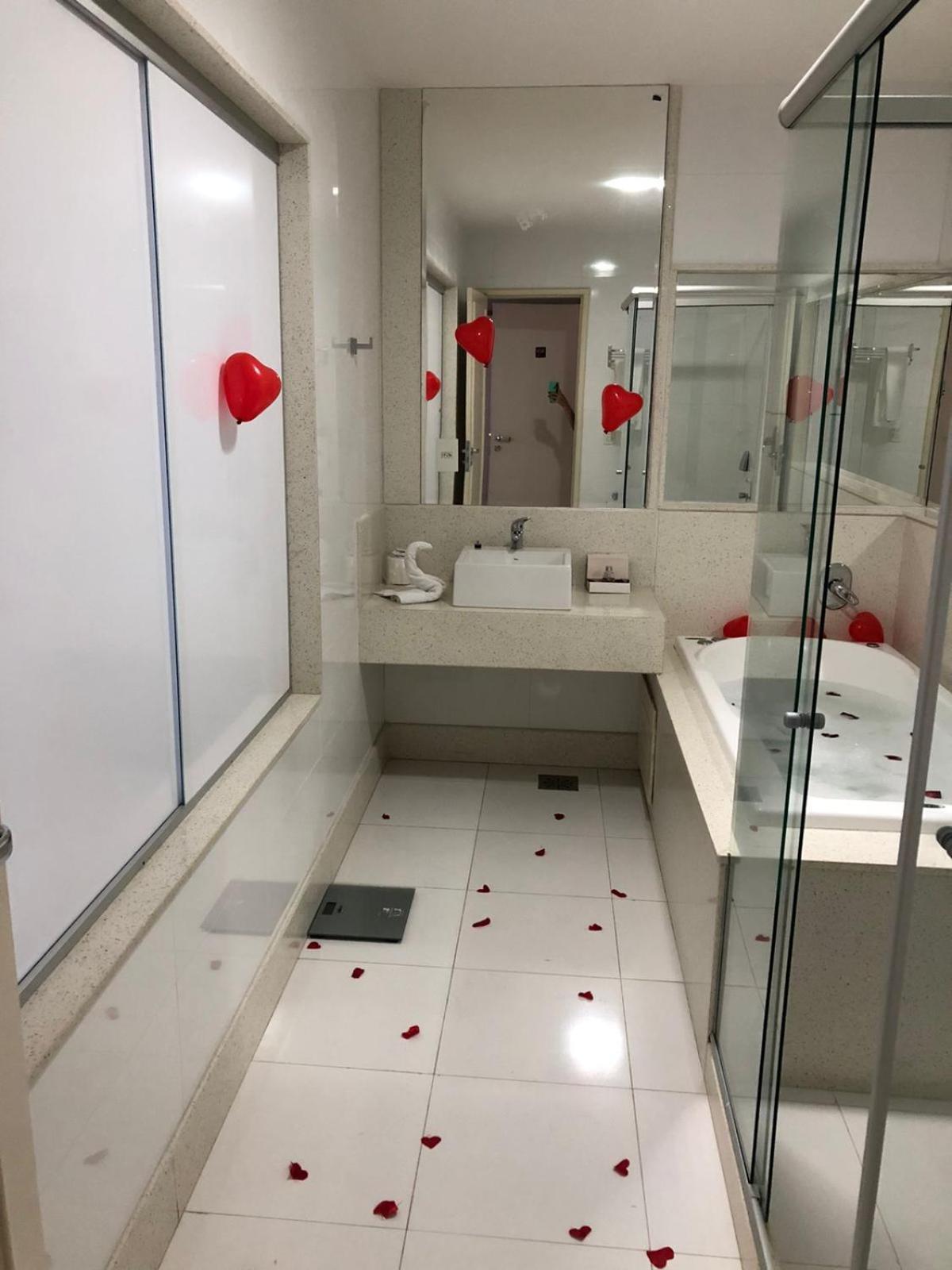 Pratti Hotel Linhares Bagian luar foto