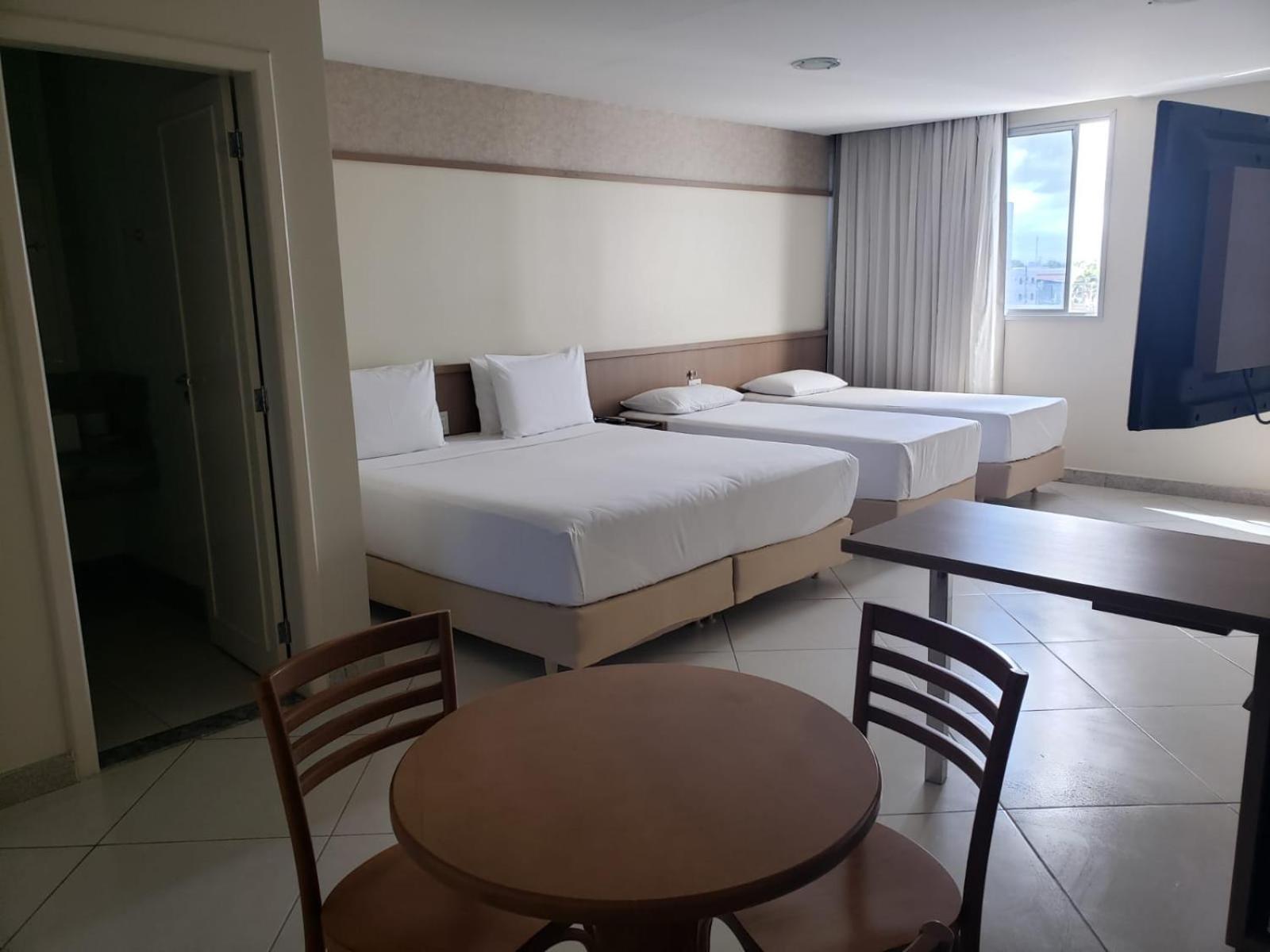 Pratti Hotel Linhares Bagian luar foto