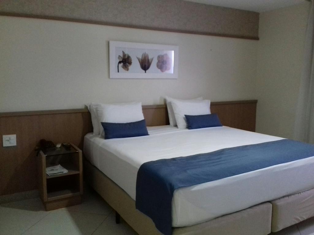 Pratti Hotel Linhares Bagian luar foto
